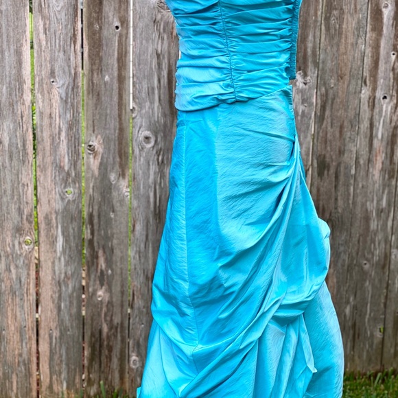 David’s Bridal 3 Piece Blue Formal Gown, 6 - Picture 3 of 11